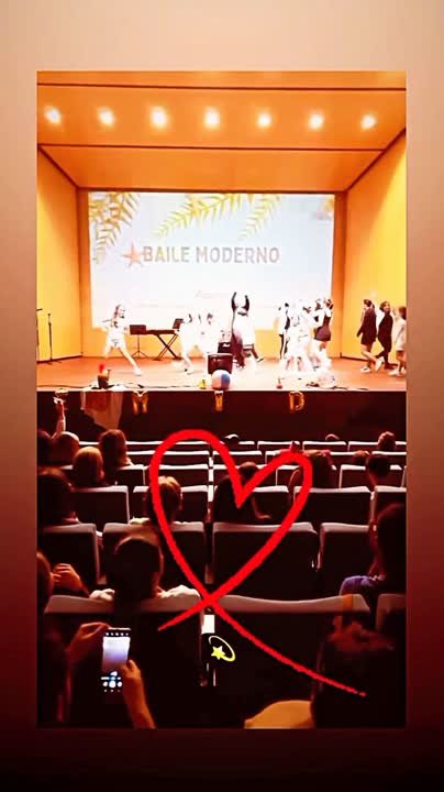 Vídeo: Festival de baile moderno